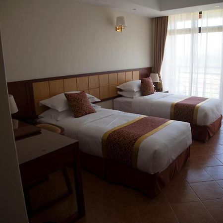 Hotel Triangle Mbarara Bagian luar foto